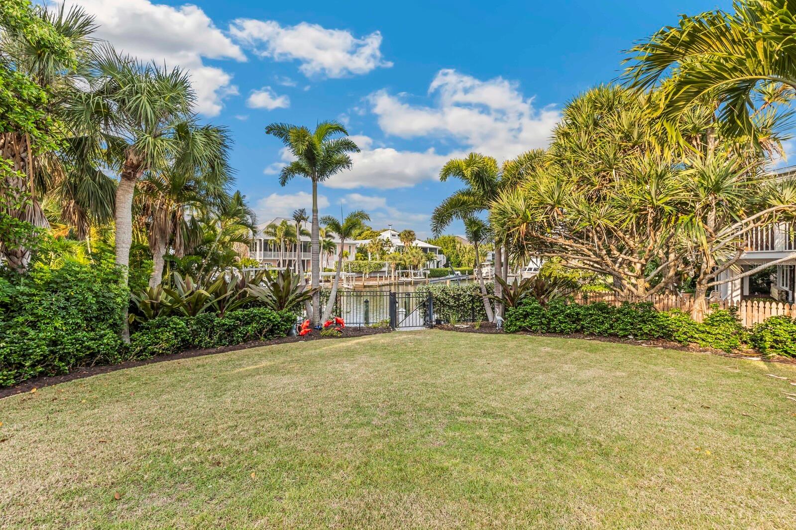 HARBOR DRIVE WATERWAYS - Residential
