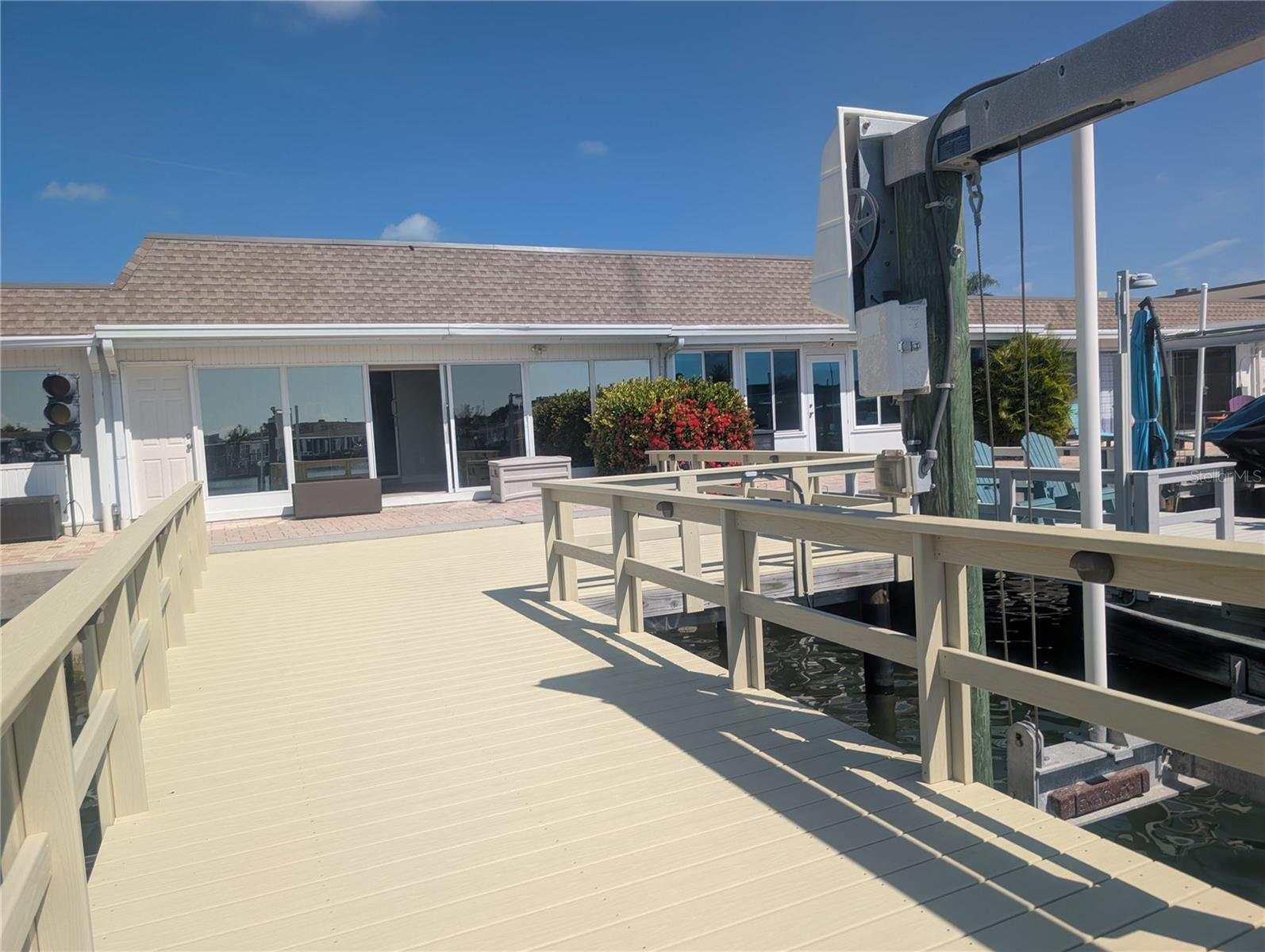 BOCA CIEGA POINT EAST - Residential