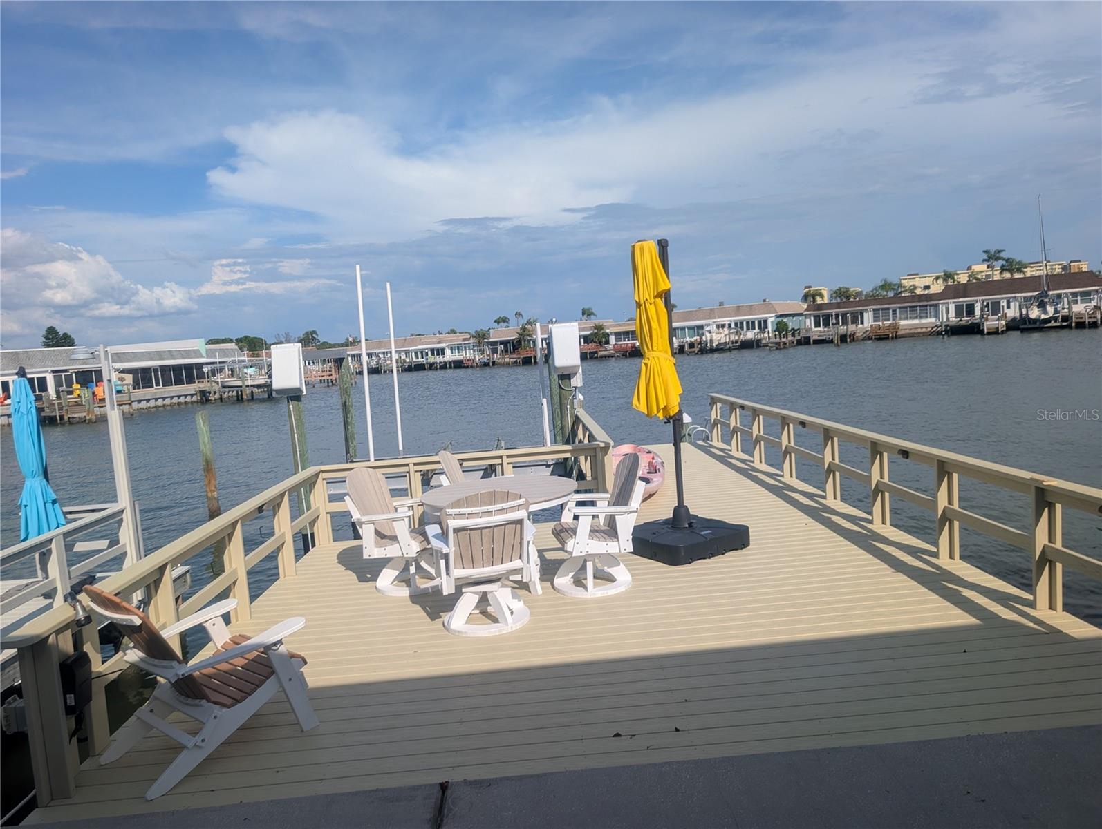 BOCA CIEGA POINT EAST - Residential