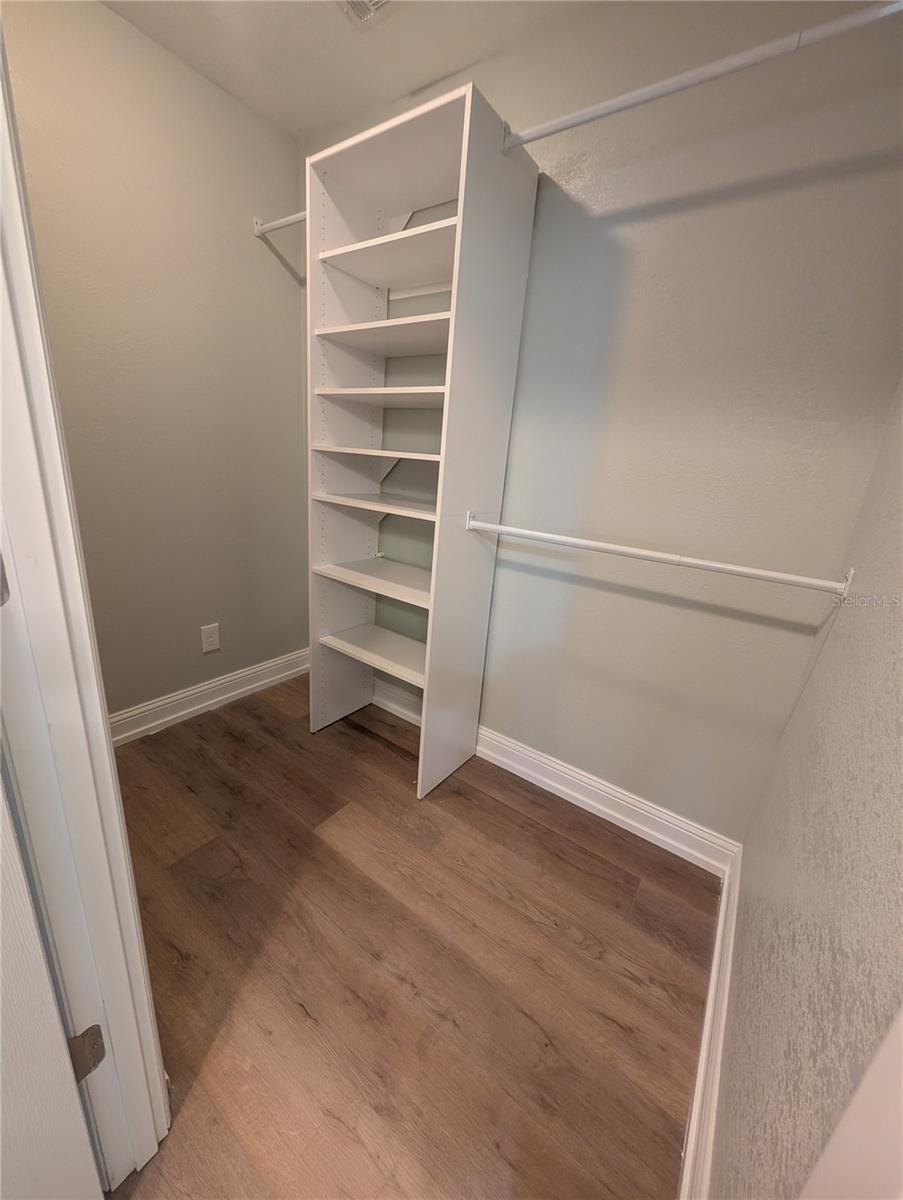 BOCA CIEGA POINT EAST - Residential