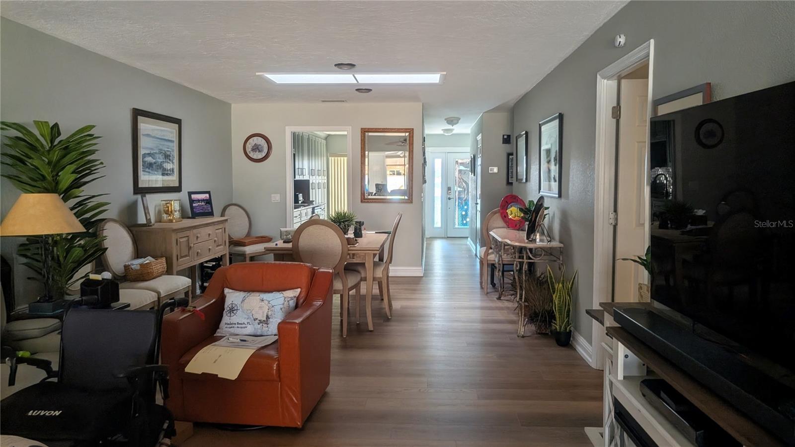 BOCA CIEGA POINT EAST - Residential