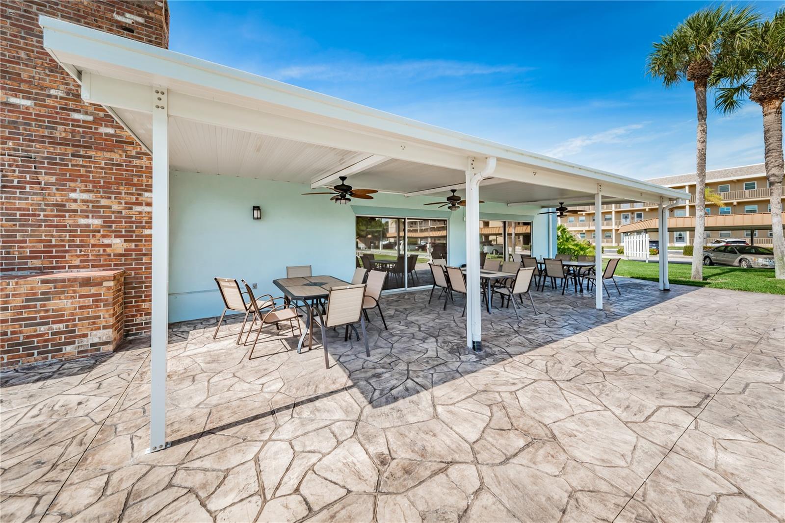 BOCA CIEGA POINT EAST - Residential