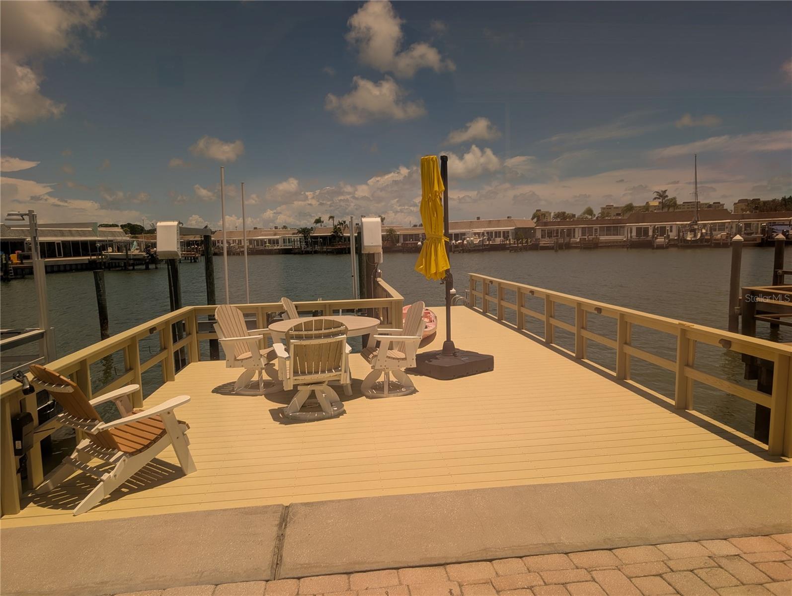 BOCA CIEGA POINT EAST - Residential