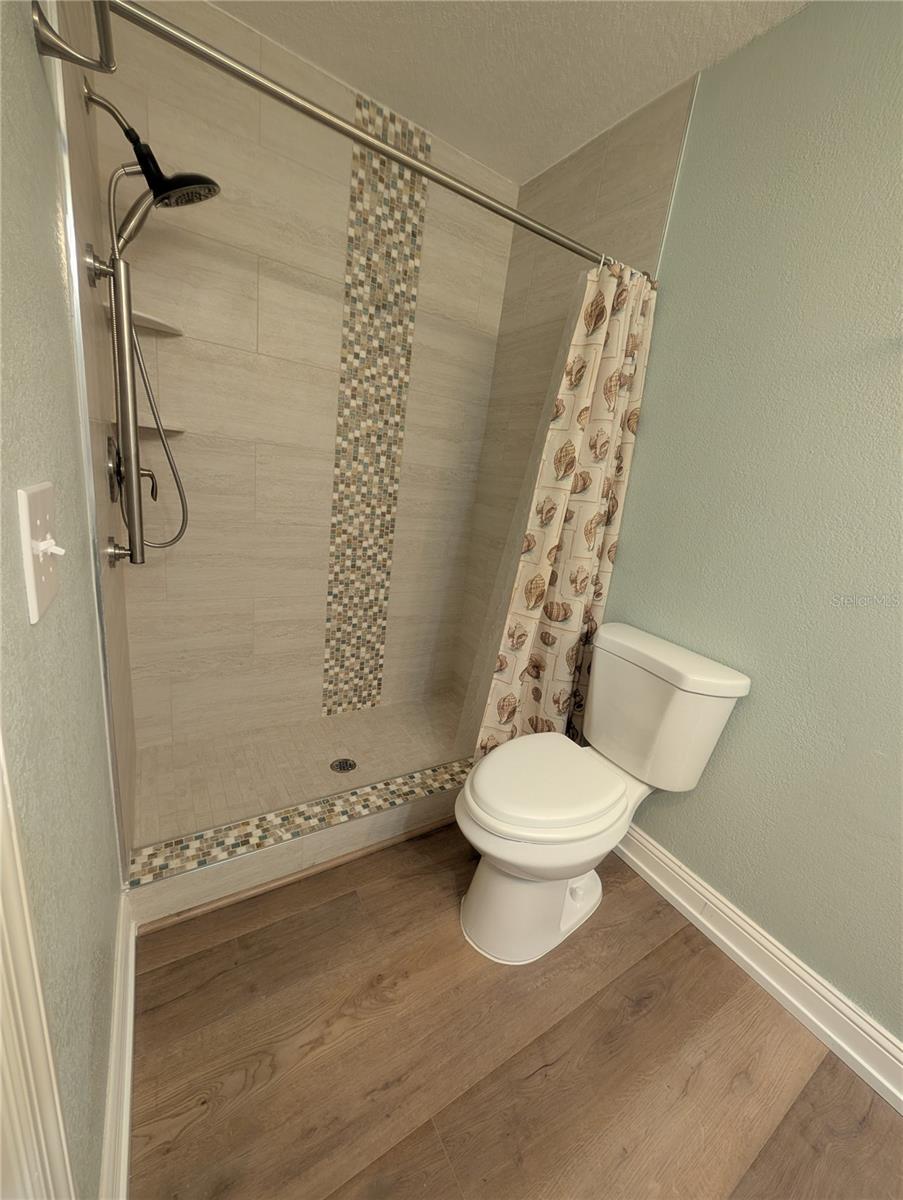 BOCA CIEGA POINT EAST - Residential