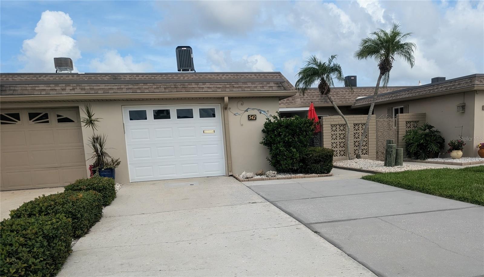 BOCA CIEGA POINT EAST - Residential