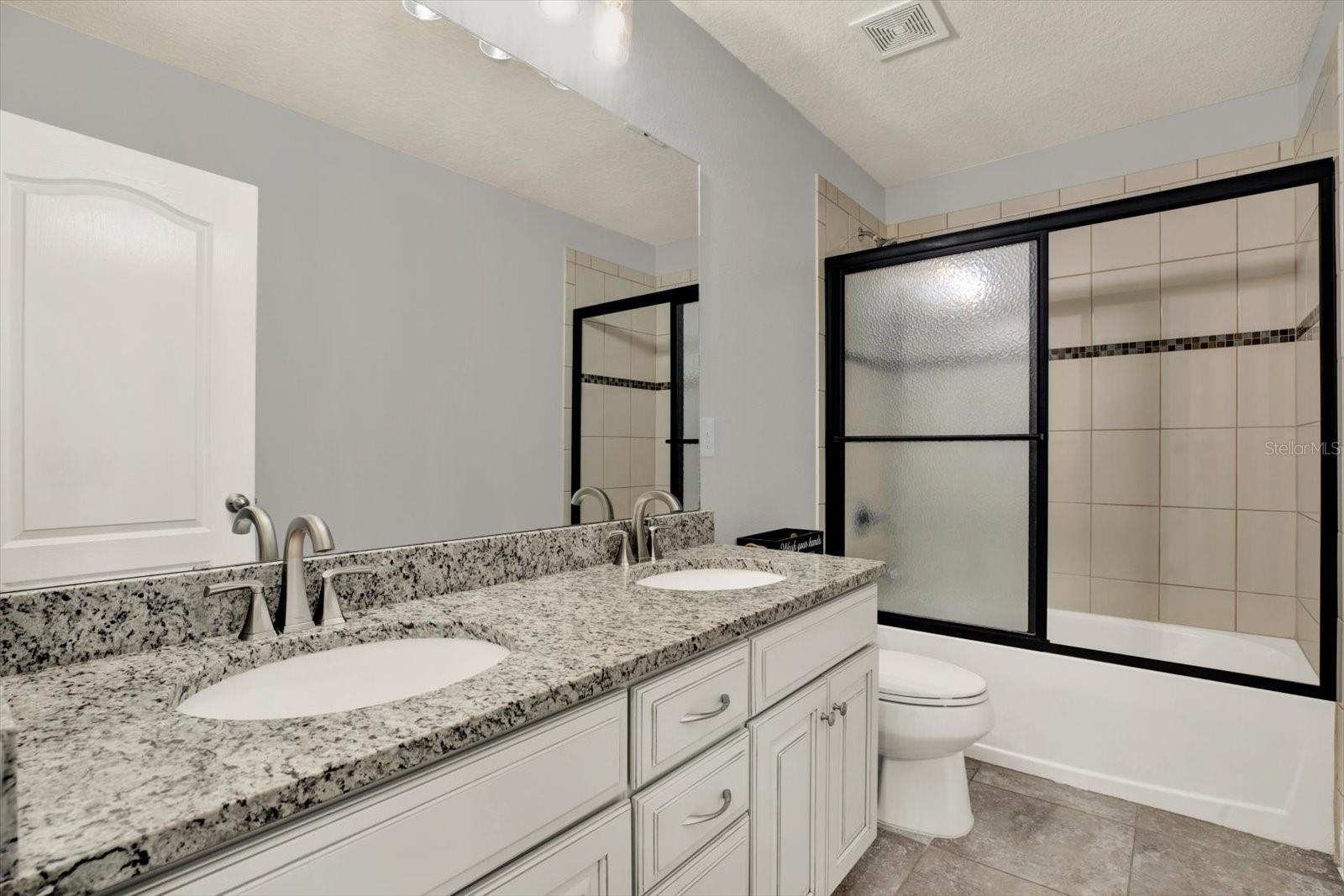 LUCAYA LAKE CLUB PH 3 - Residential