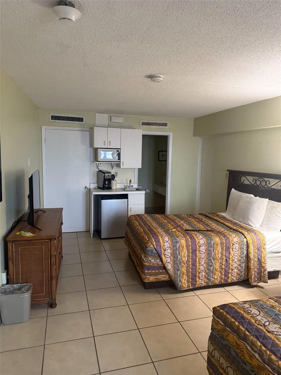 HAWAIIAN INN BEACH RESIDENCE - Residential