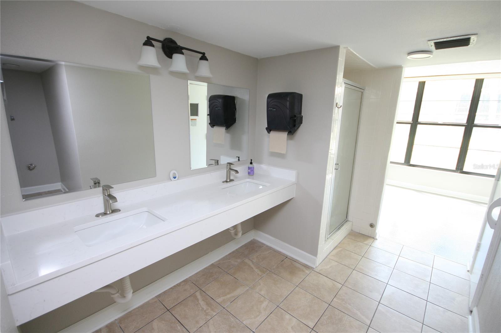 BAY MARINER THE CONDO - Residential