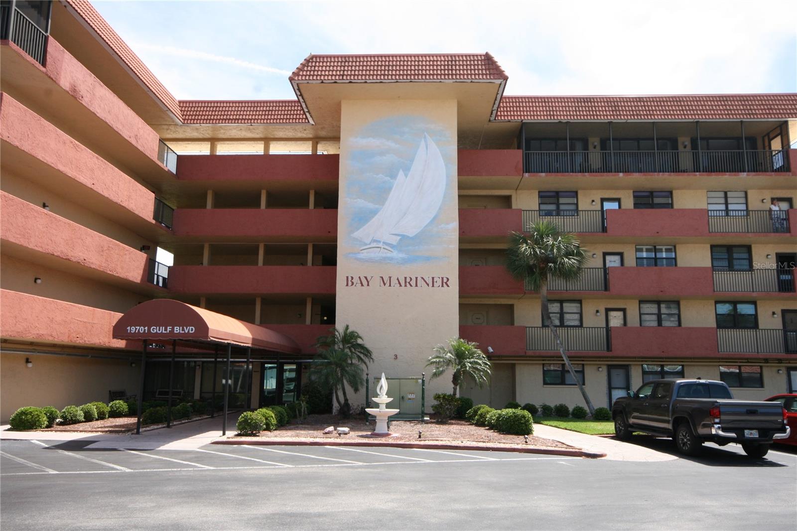 BAY MARINER THE CONDO - Residential