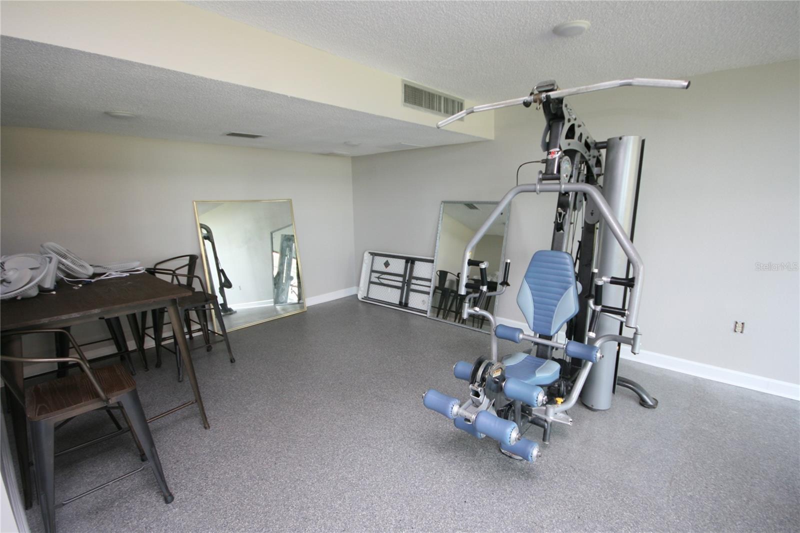 BAY MARINER THE CONDO - Residential