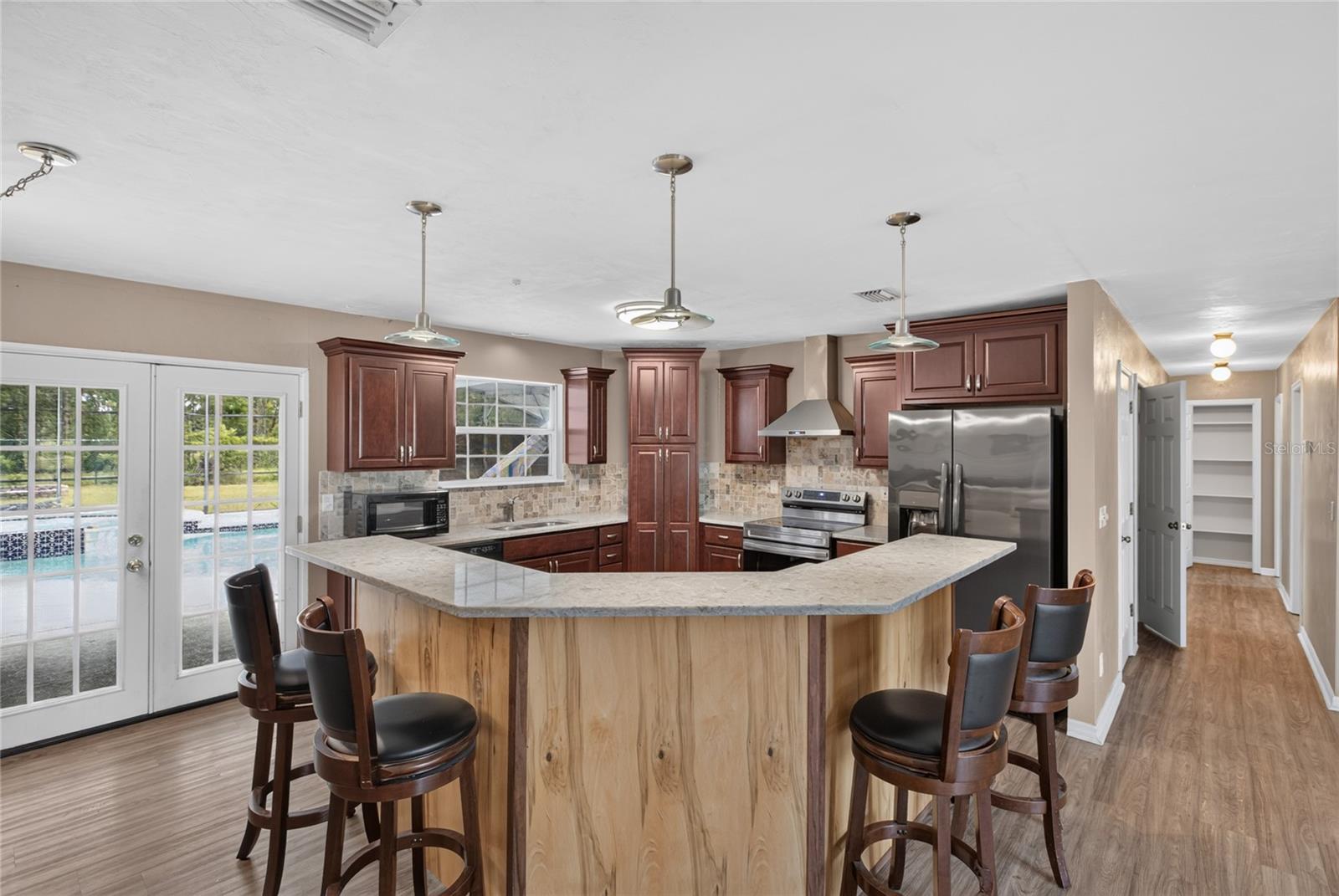 KEYSTONE CLUB ESTATES - Residential
