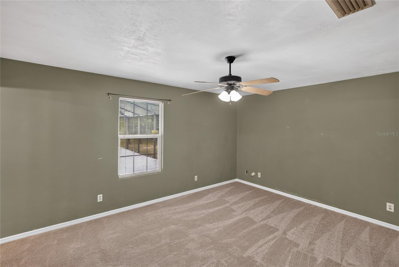 KEYSTONE CLUB ESTATES - Residential