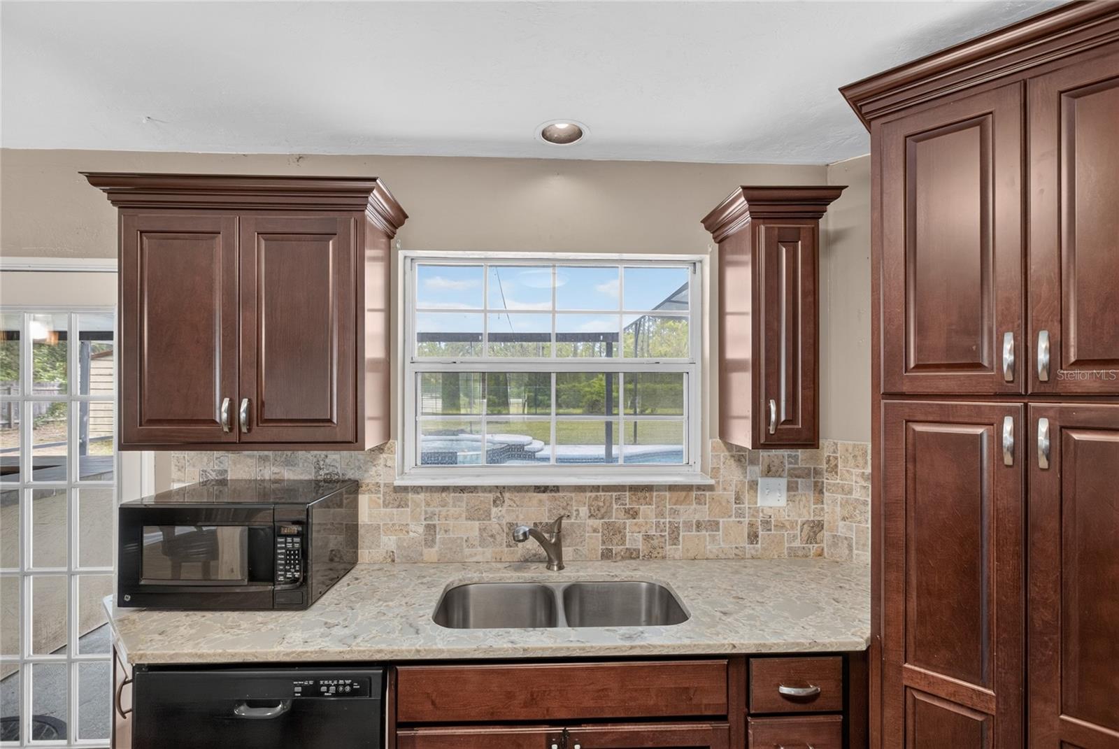 KEYSTONE CLUB ESTATES - Residential