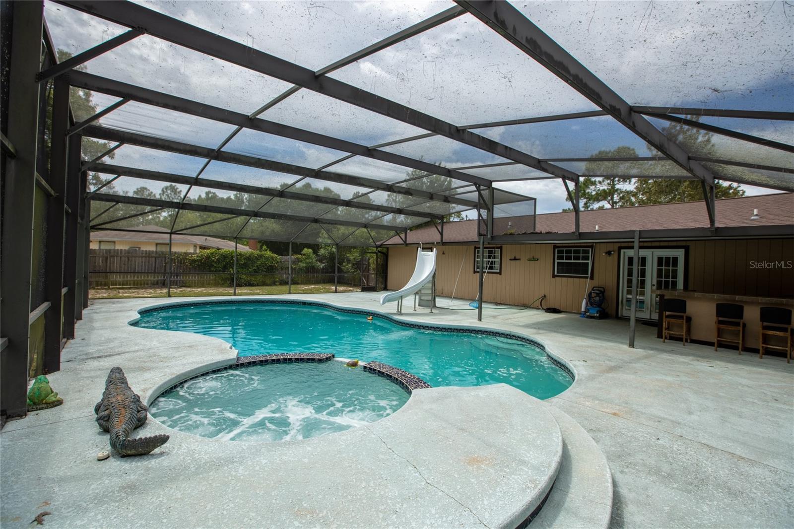 KEYSTONE CLUB ESTATES - Residential