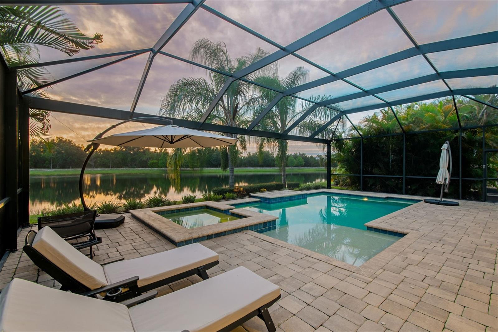COUNTRY CLUB EAST AT LAKEWD RNCH VV1 - Residential