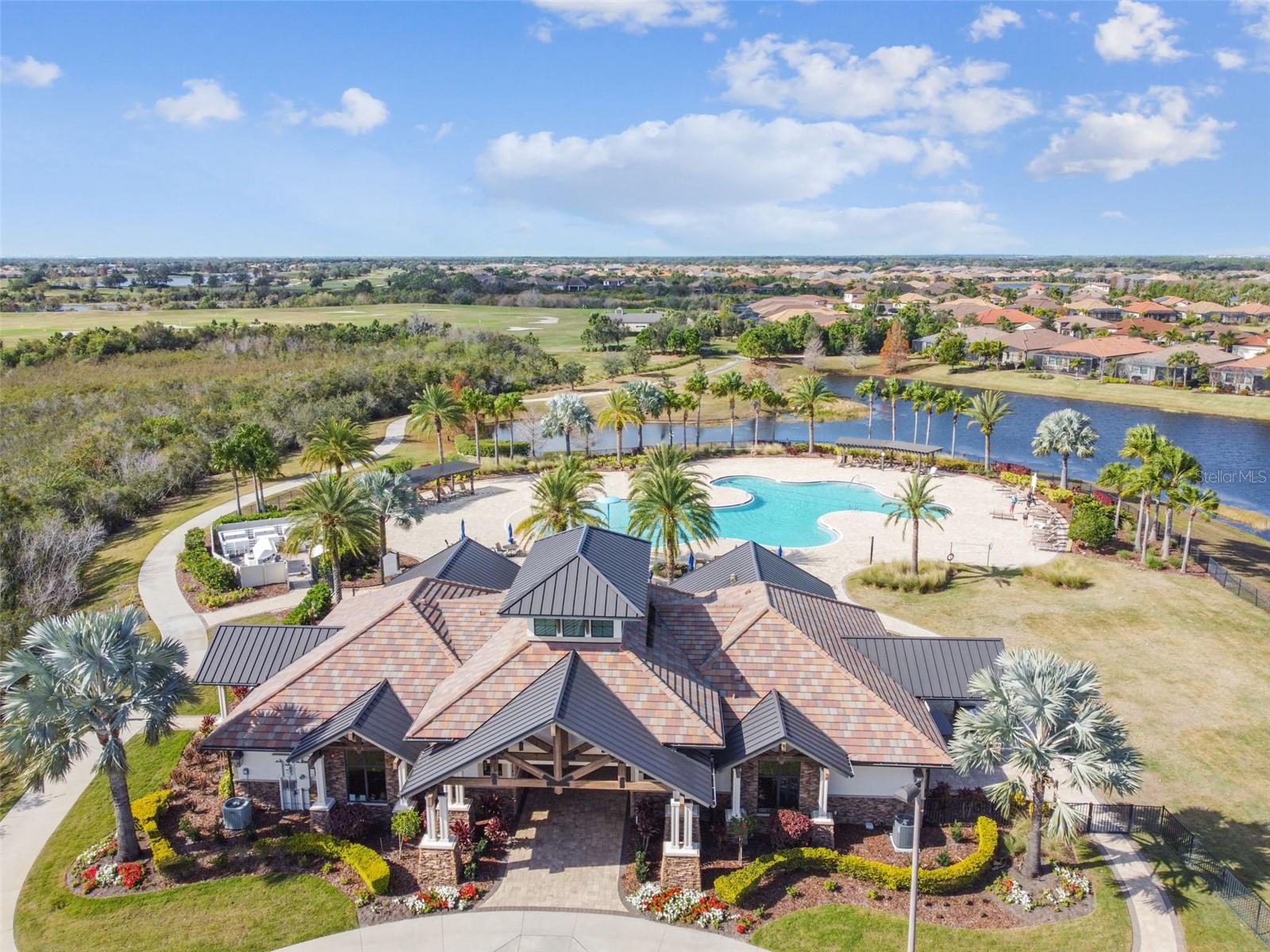 COUNTRY CLUB EAST AT LAKEWD RNCH VV1 - Residential