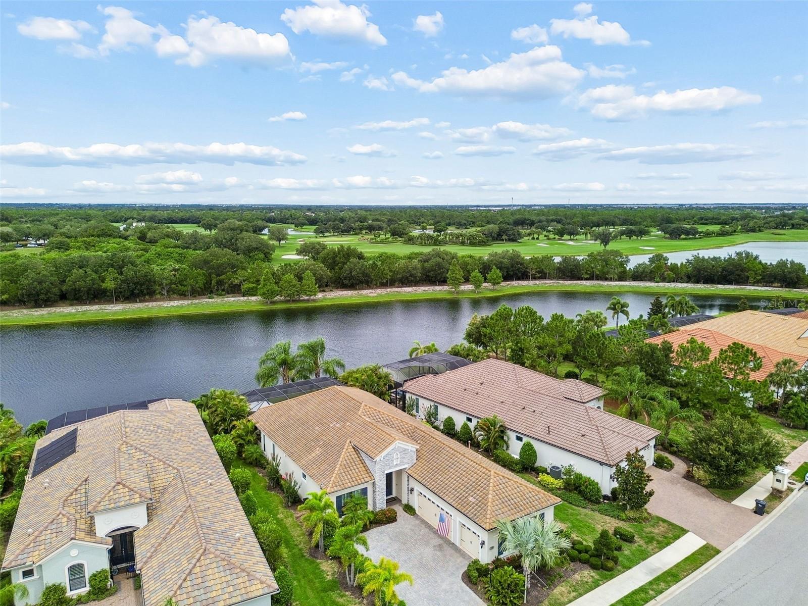 COUNTRY CLUB EAST AT LAKEWD RNCH VV1 - Residential