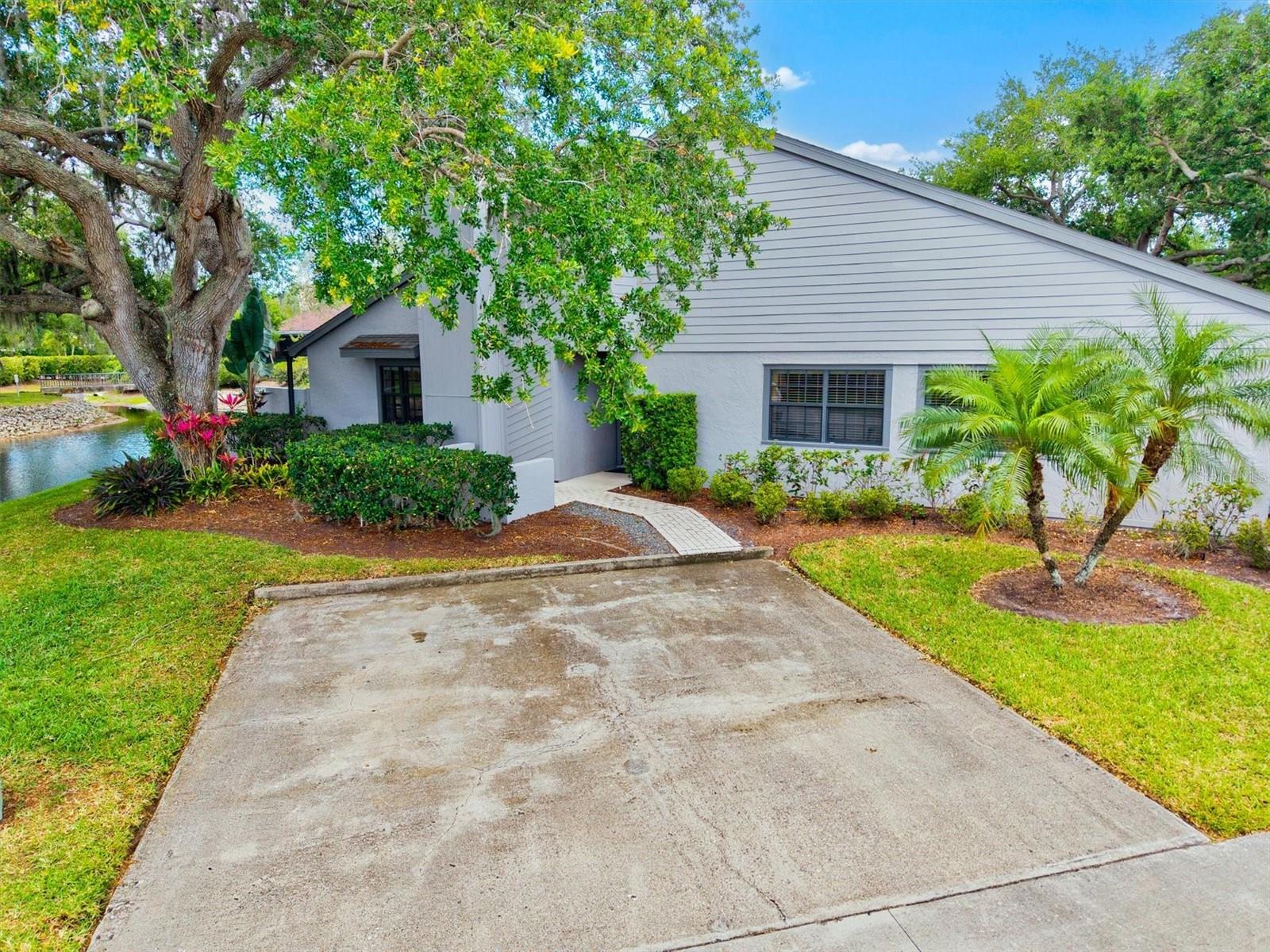 HUNTERS WALK - HAMLETS - Residential