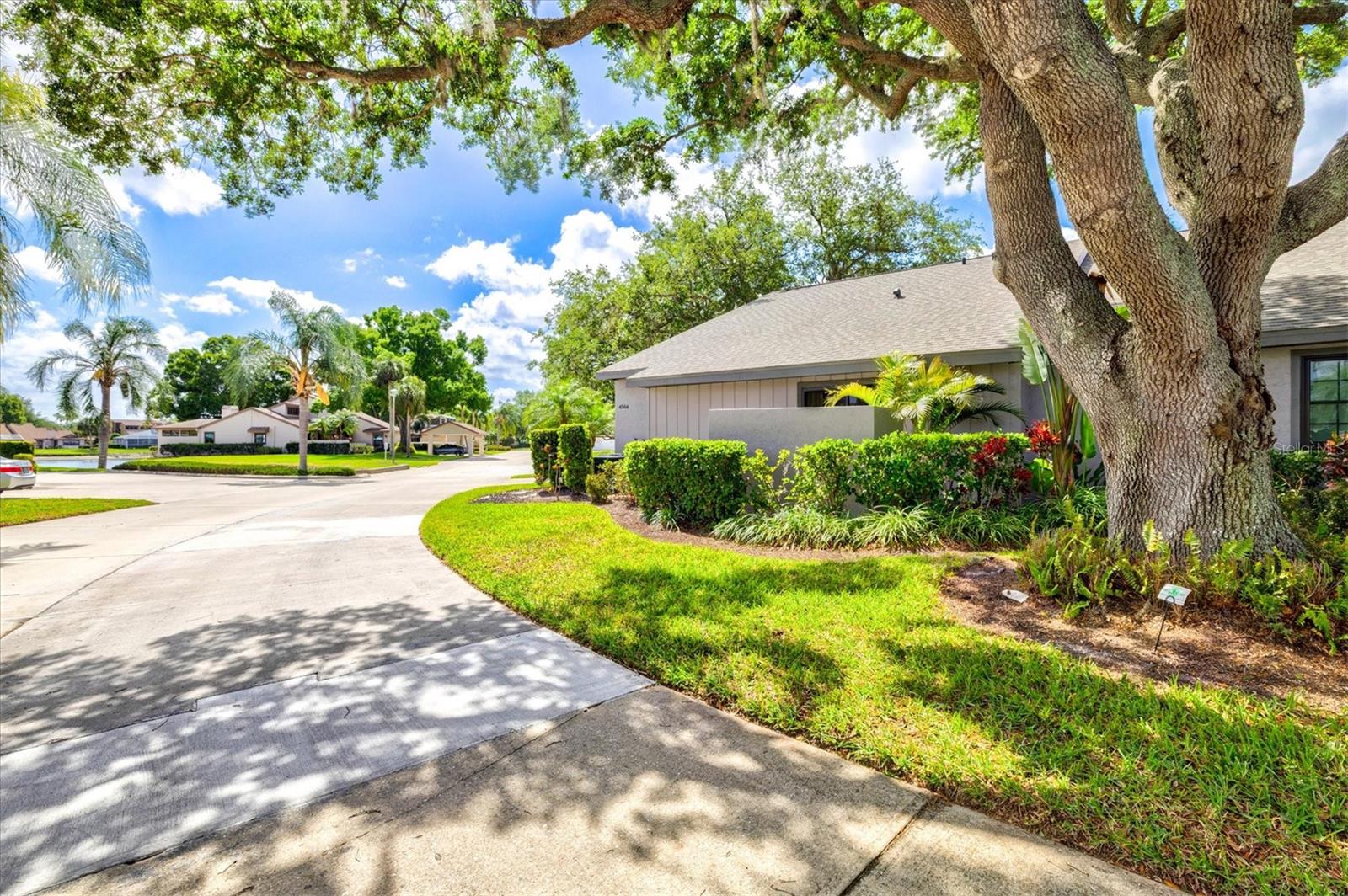 HUNTERS WALK - HAMLETS - Residential