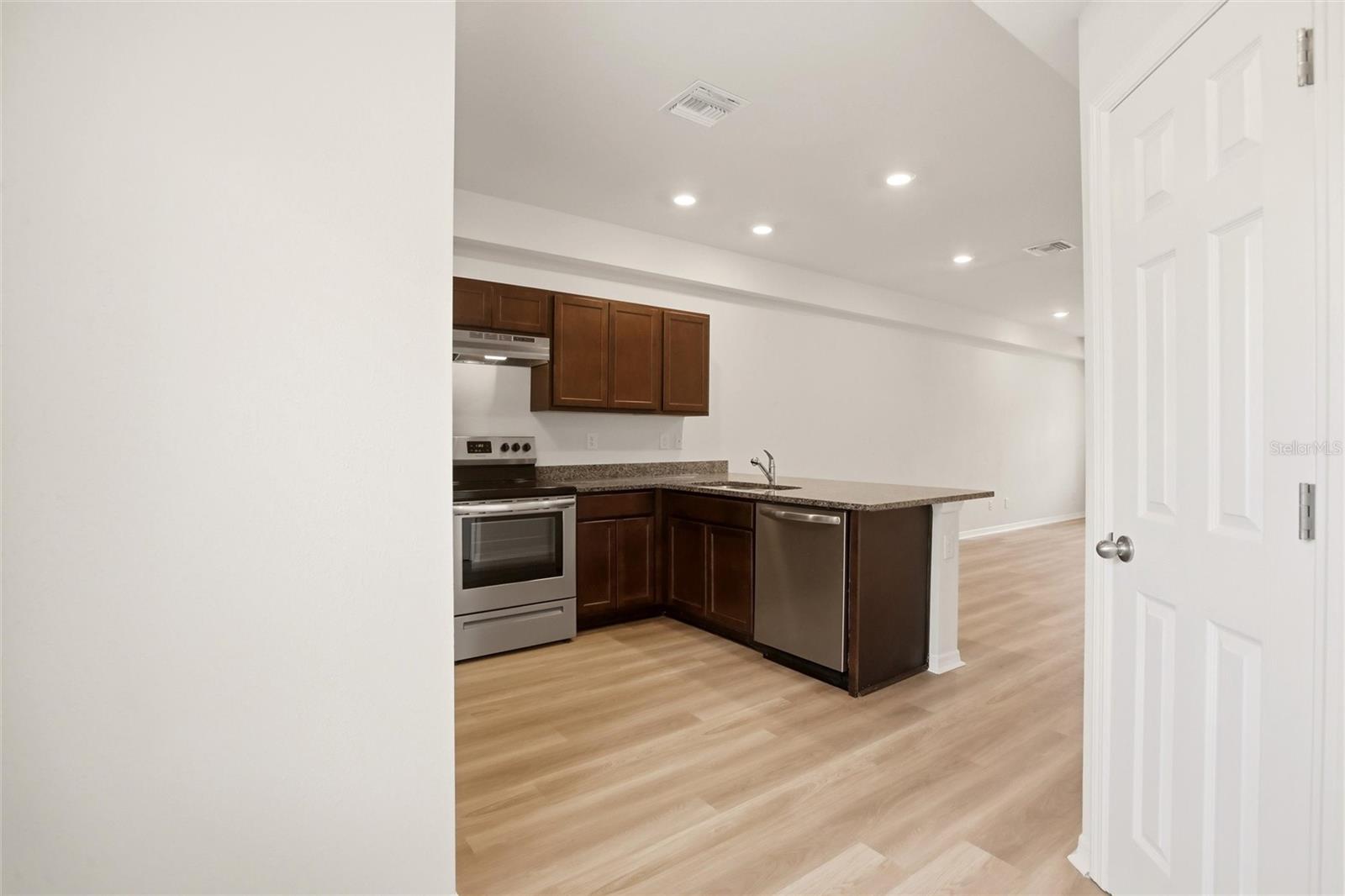 PEACE RIVER SHORES SEC 07 - Residential Income