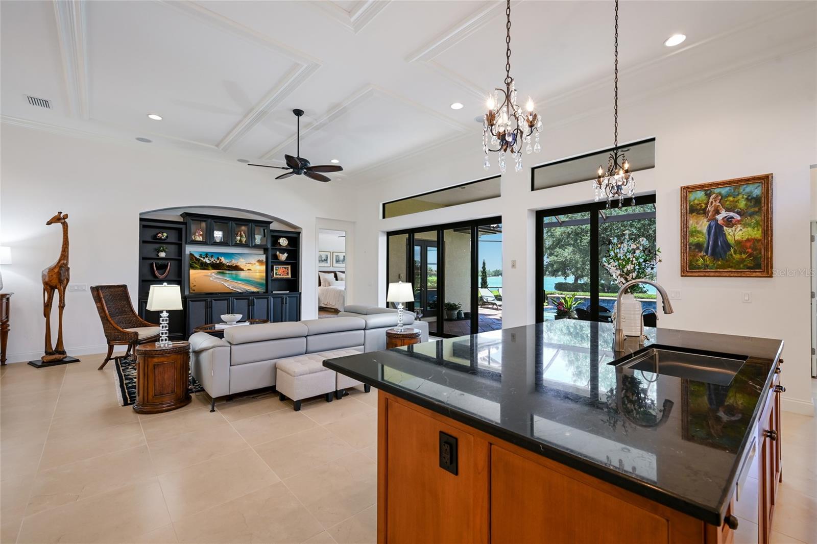 COUNTRY CLUB EAST - Residential