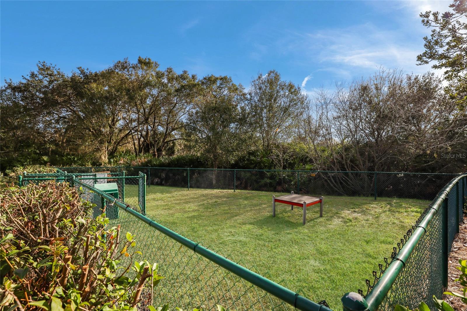 COUNTRY CLUB EAST - Residential