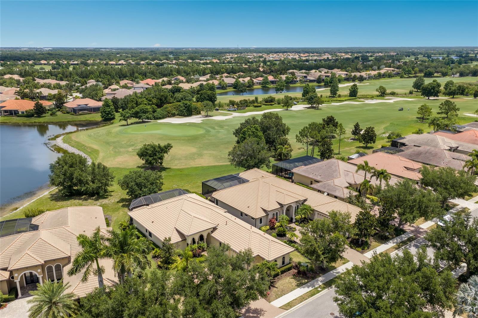 COUNTRY CLUB EAST - Residential