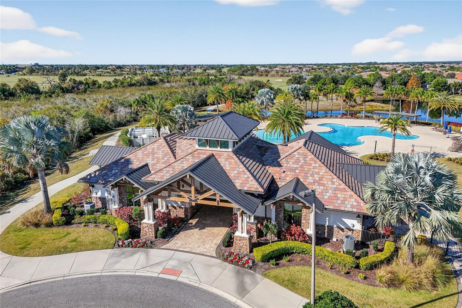COUNTRY CLUB EAST - Residential