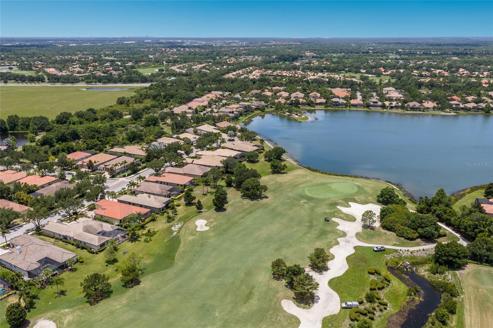 COUNTRY CLUB EAST - Residential