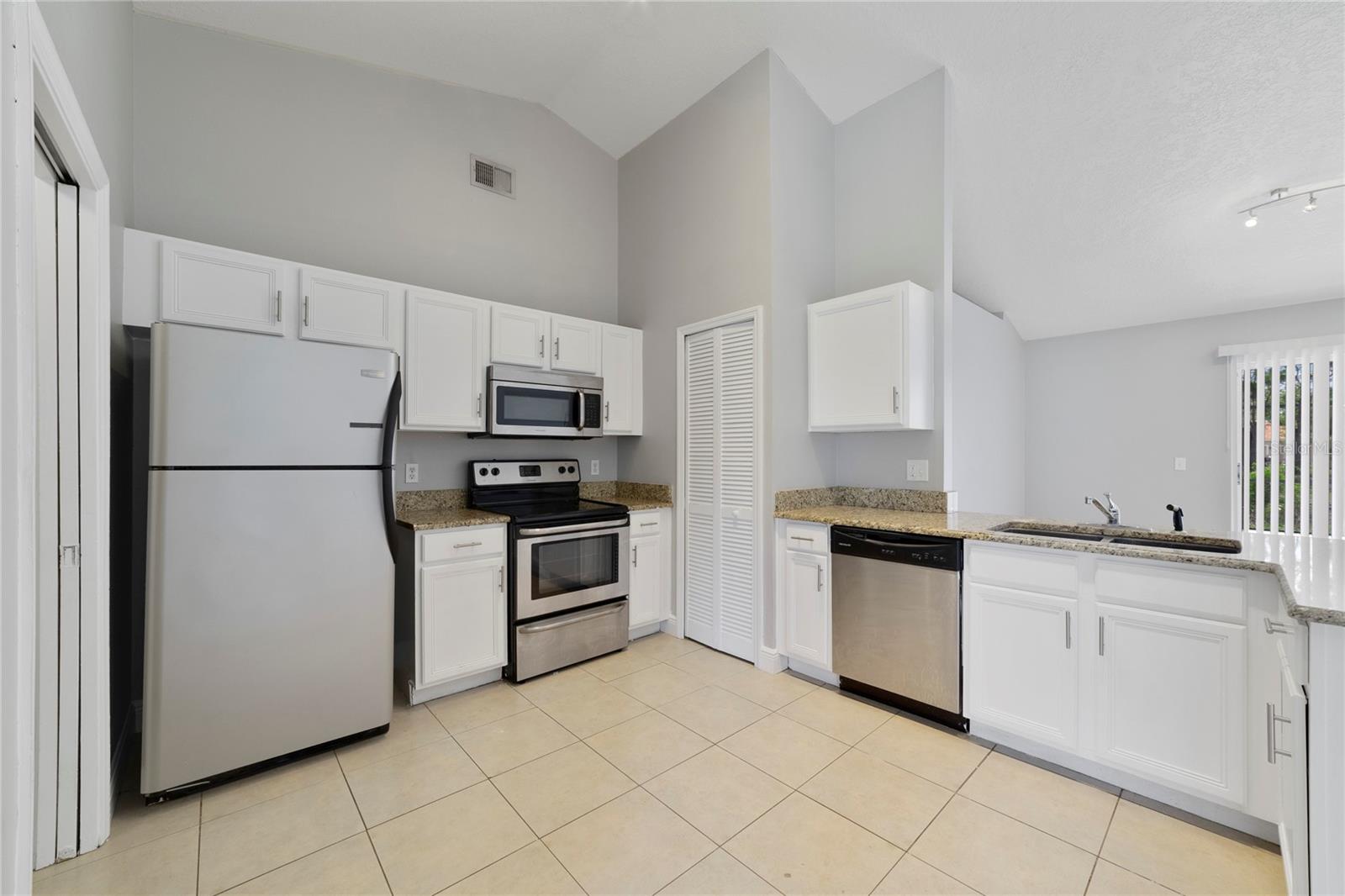 SUNRIDGE WOODS PH 01 - Residential