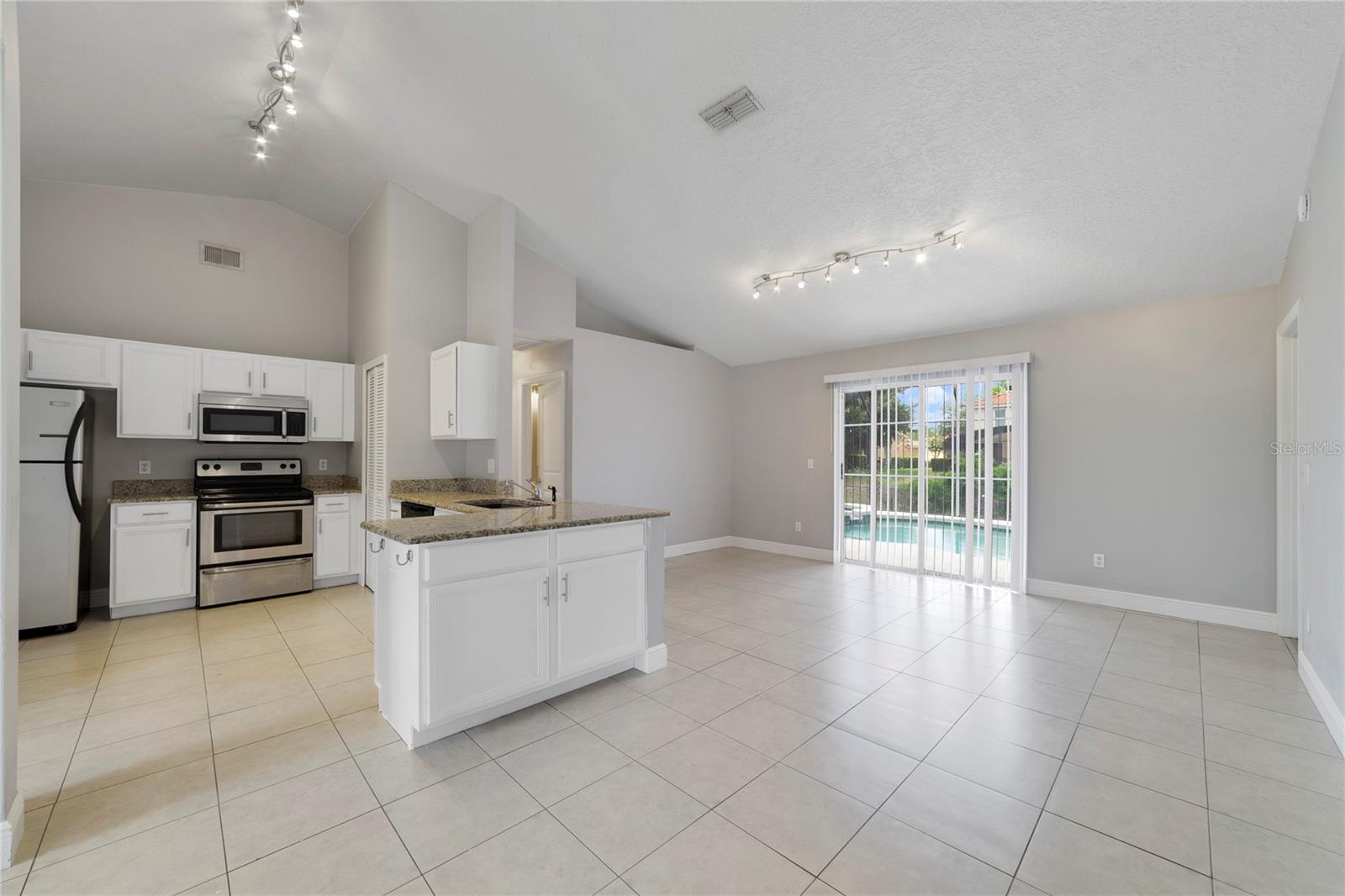 SUNRIDGE WOODS PH 01 - Residential
