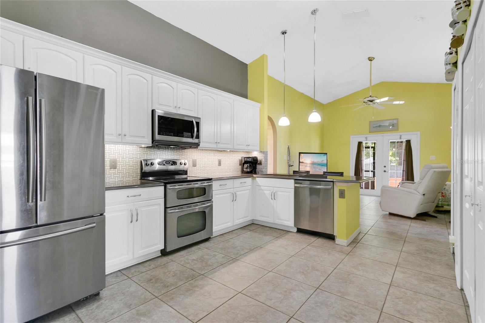 COLLEGE HEIGHTS PH 02 - Residential