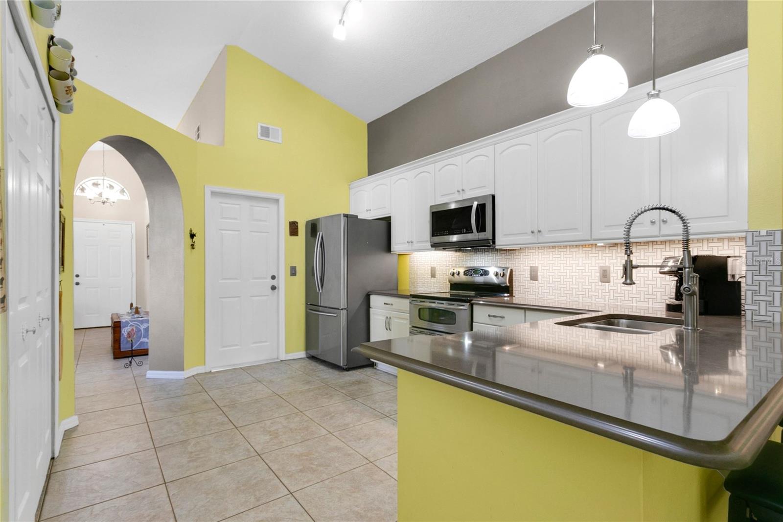COLLEGE HEIGHTS PH 02 - Residential