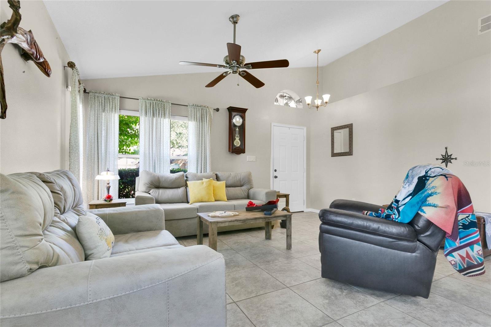 COLLEGE HEIGHTS PH 02 - Residential