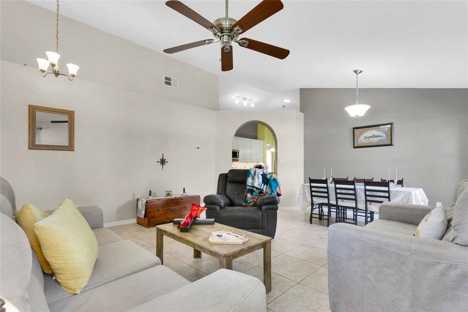 COLLEGE HEIGHTS PH 02 - Residential