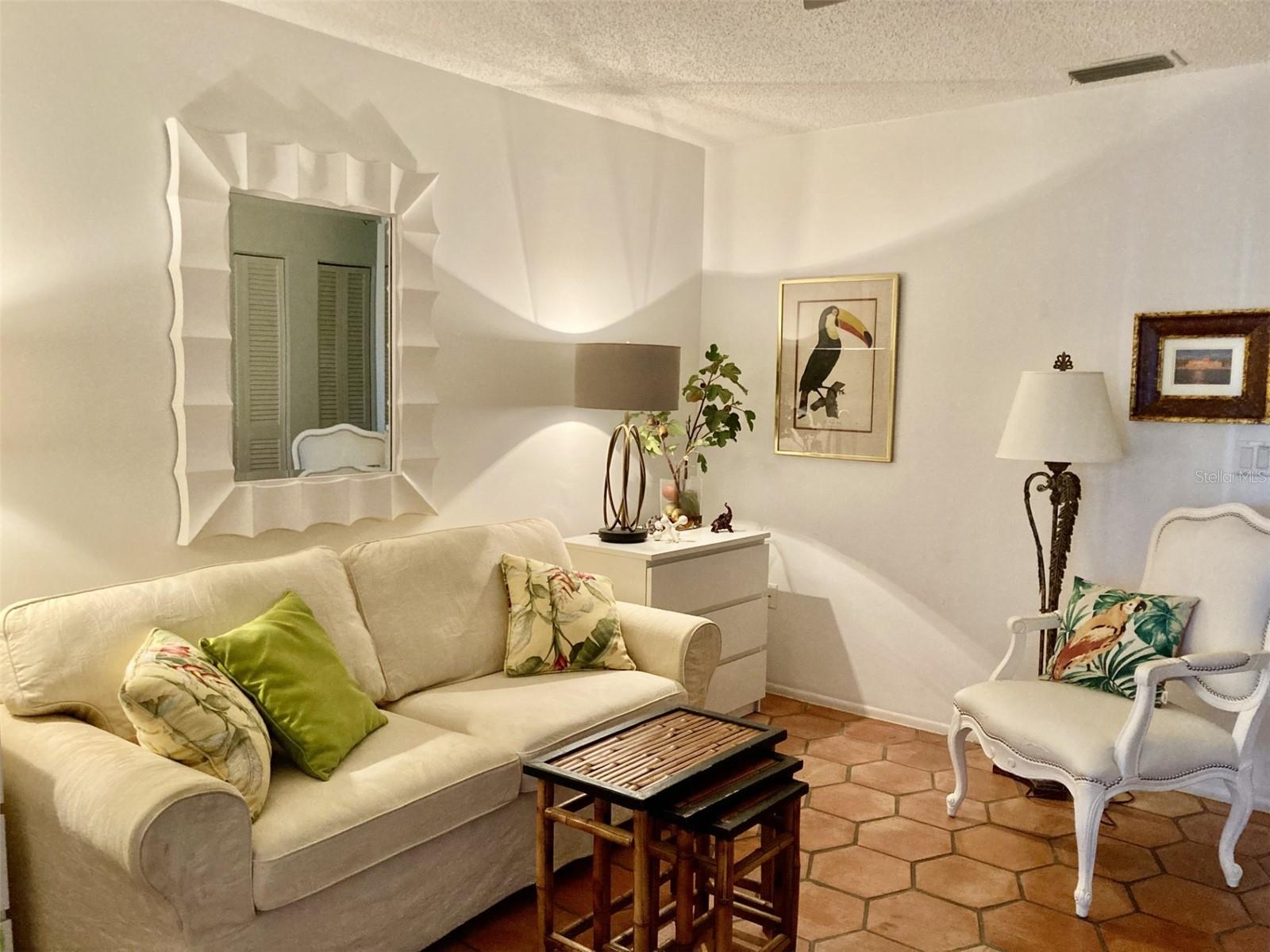 VALENCIA GARDEN III - Residential