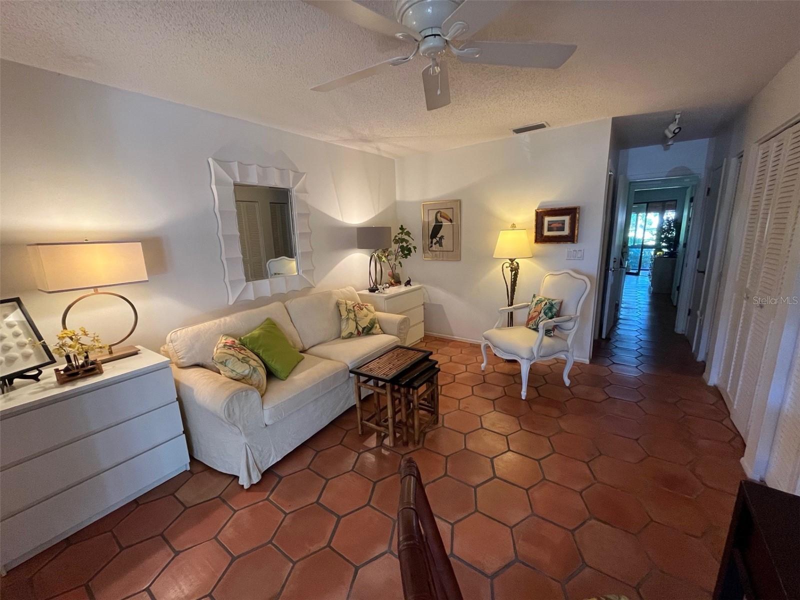VALENCIA GARDEN III - Residential