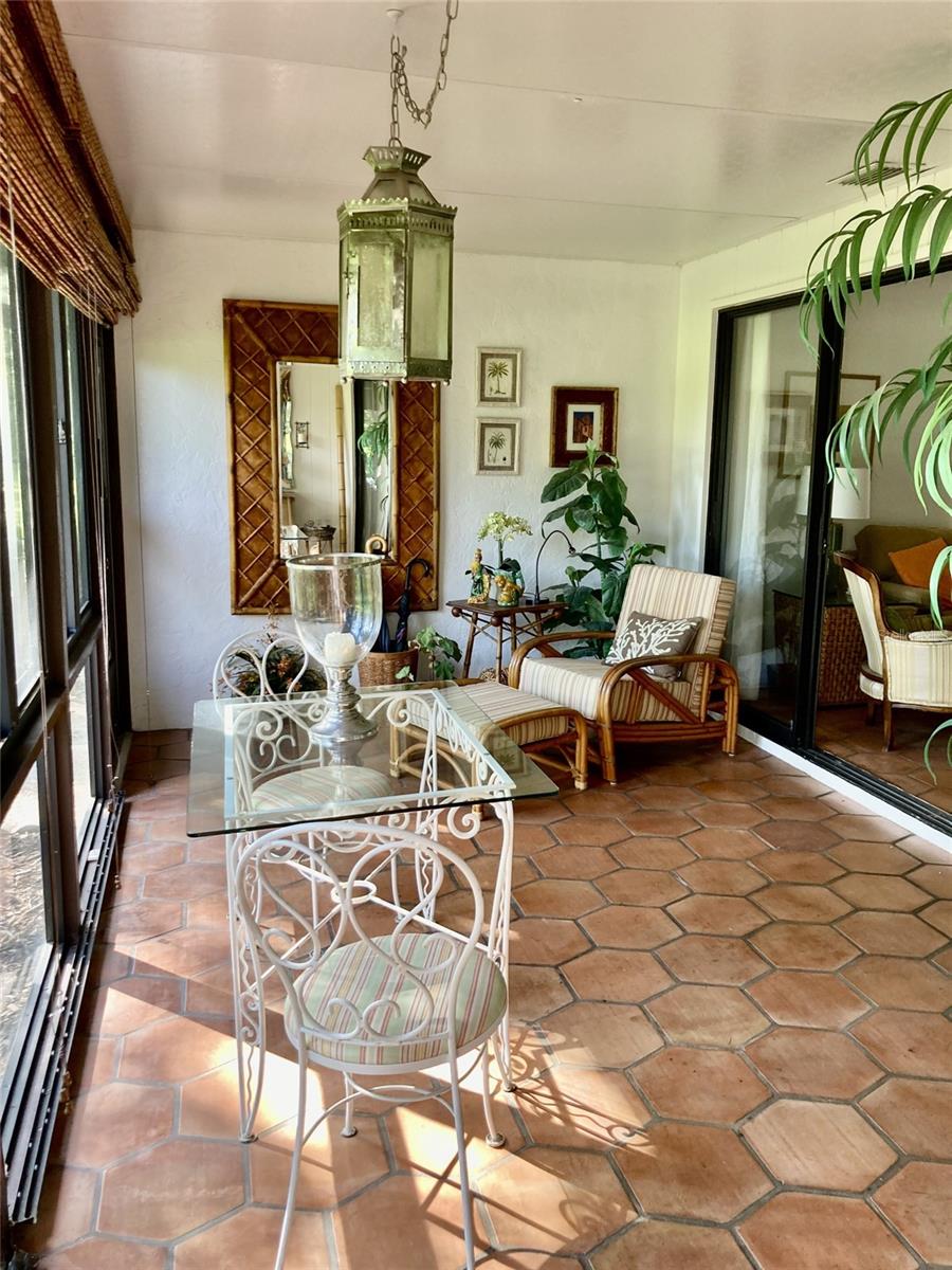VALENCIA GARDEN III - Residential