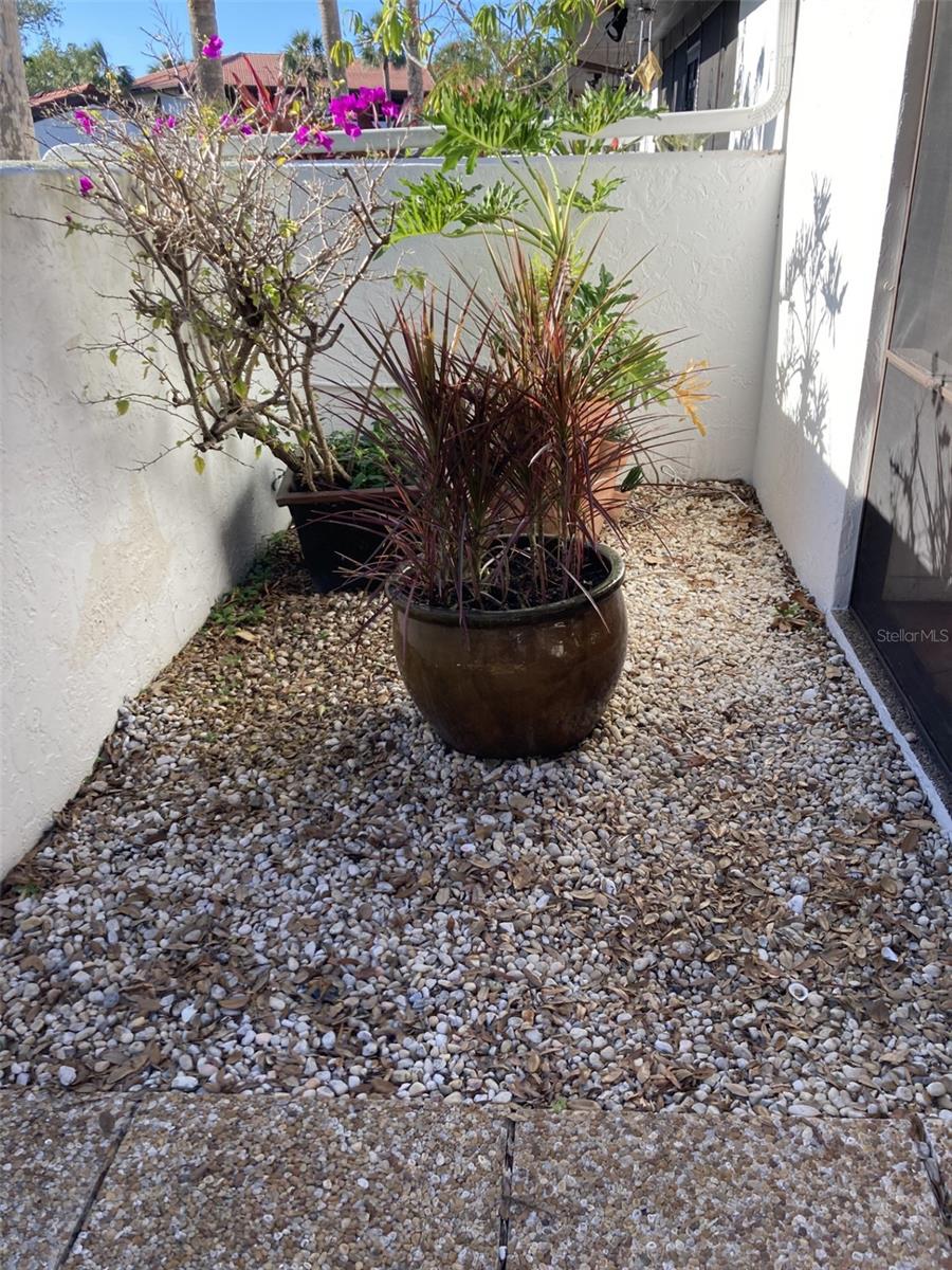 VALENCIA GARDEN III - Residential