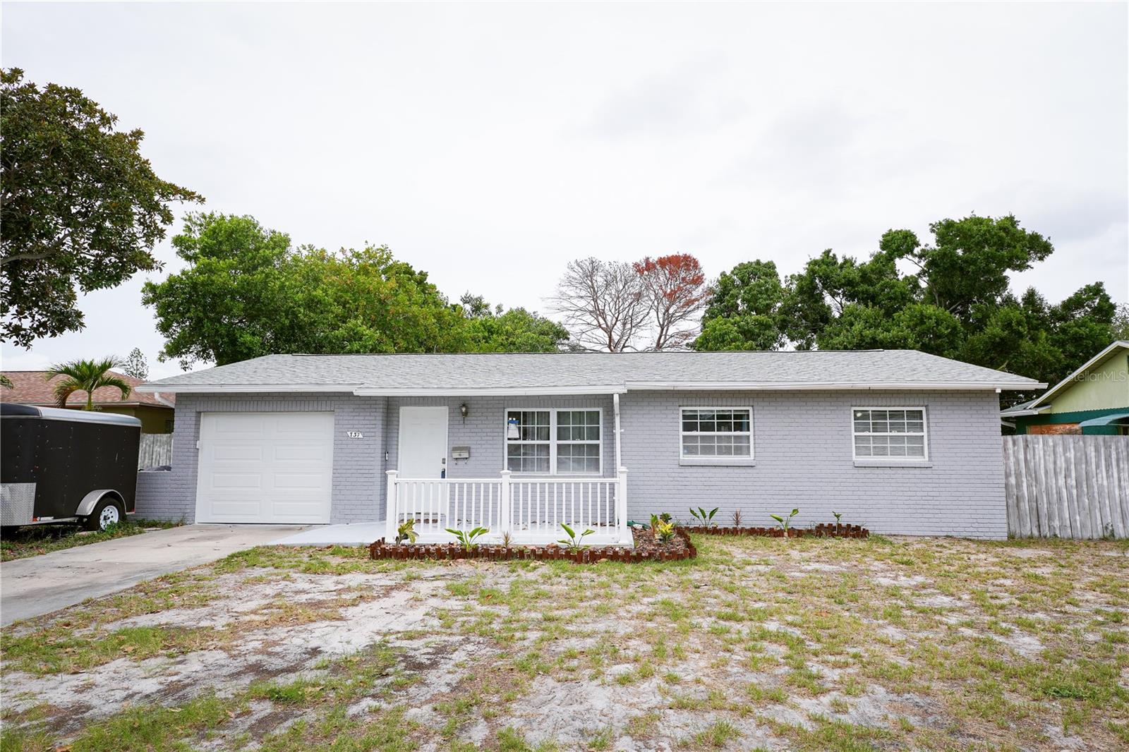 BAYOU HEIGHTS HANLONS - Residential