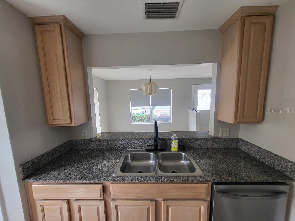 COQUINA KEY TWNHMS - Residential Lease
