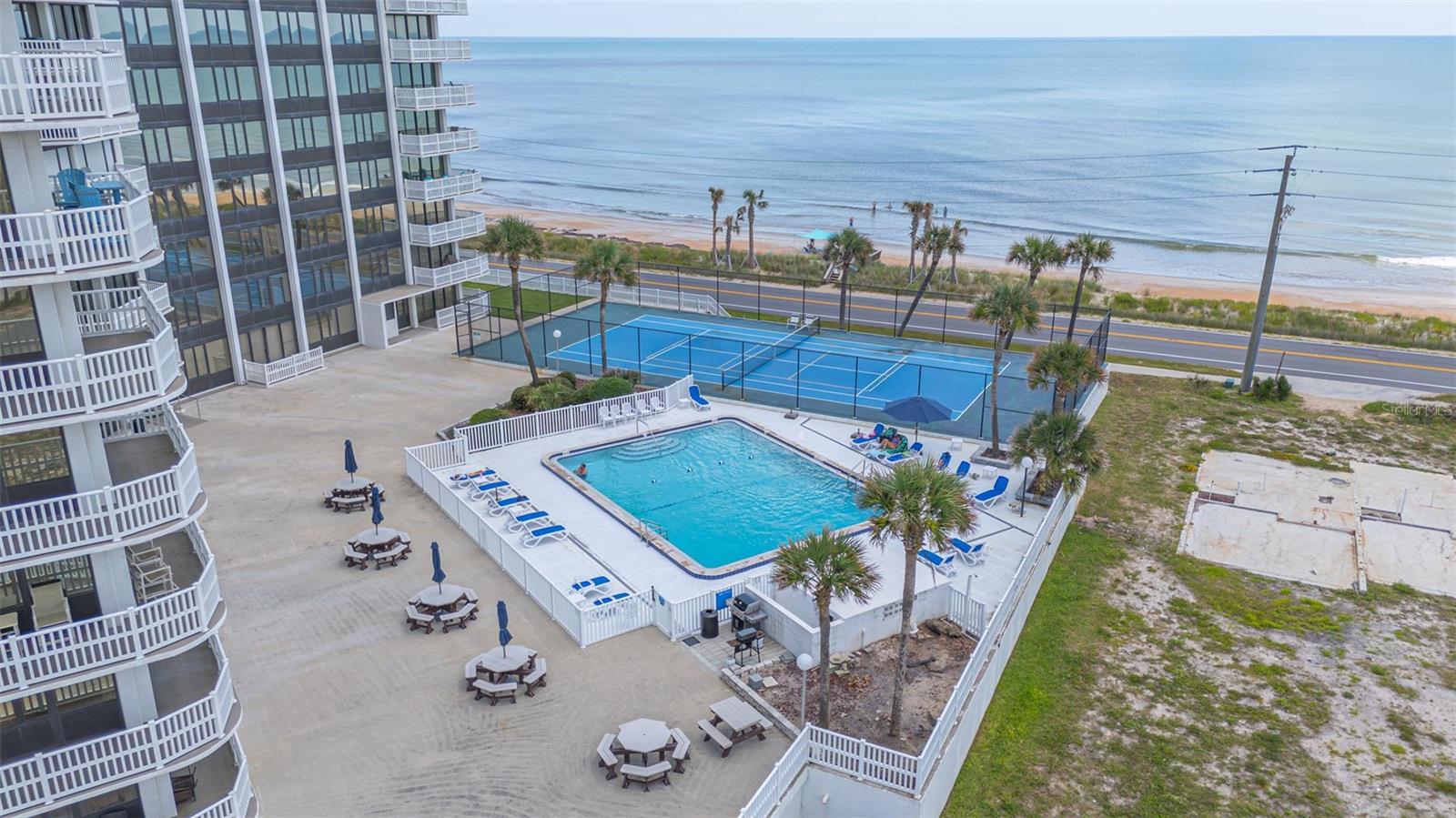 NAUTILUS CONDO - Residential