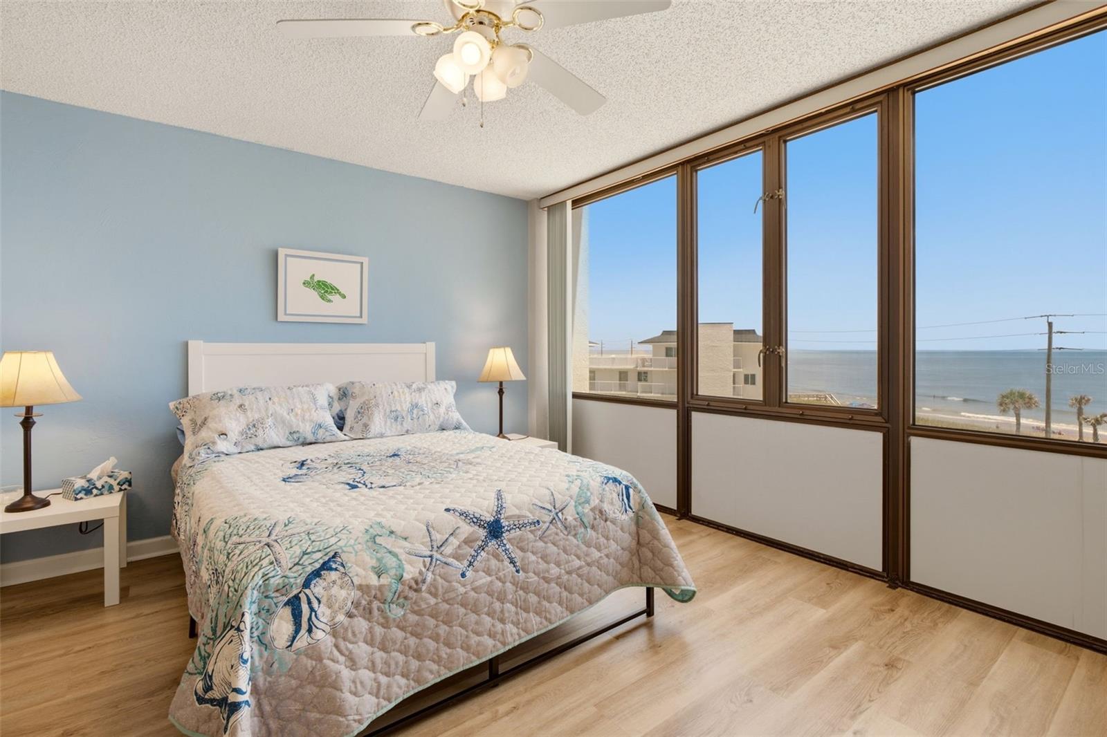 NAUTILUS CONDO - Residential