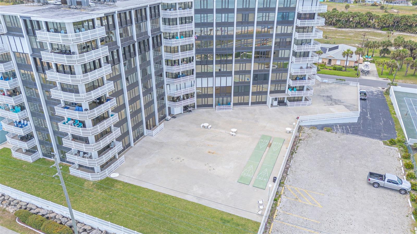 NAUTILUS CONDO - Residential