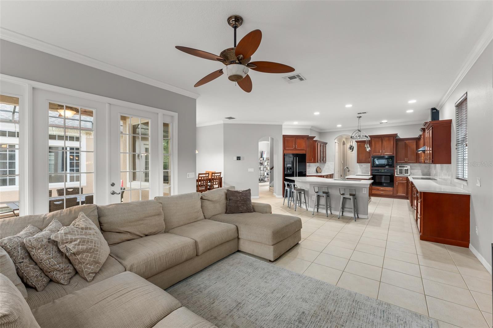 BAY ISLE 48 17 - Residential