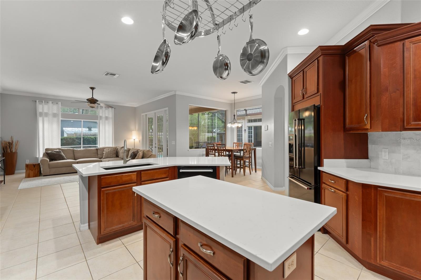 BAY ISLE 48 17 - Residential
