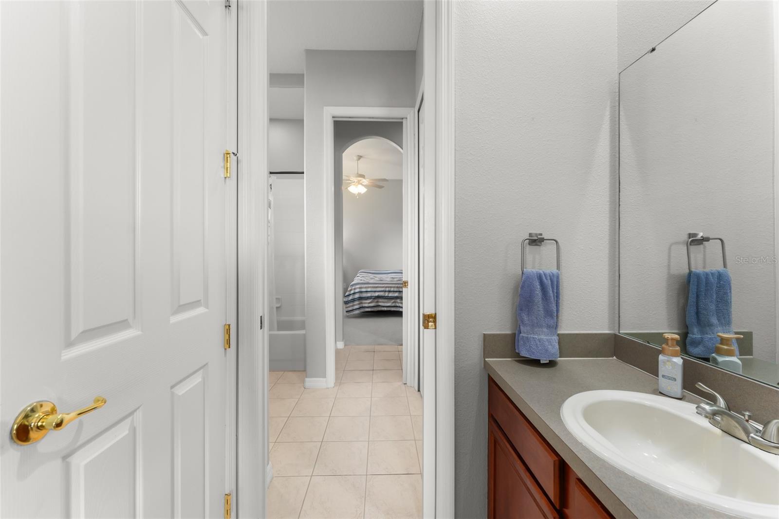 BAY ISLE 48 17 - Residential