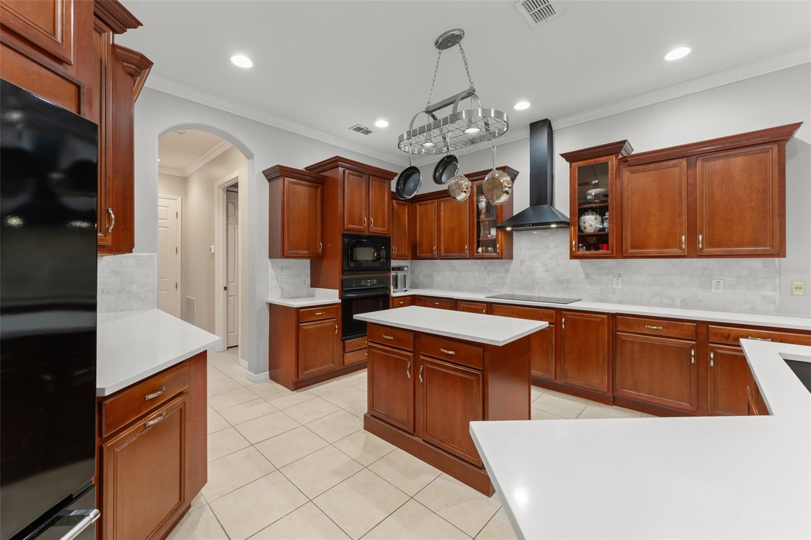 BAY ISLE 48 17 - Residential