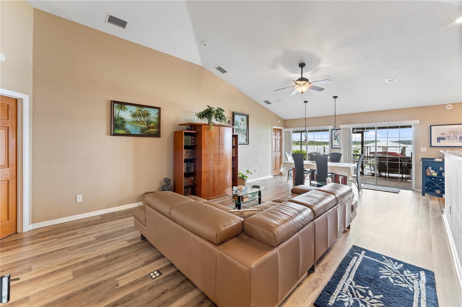 ORANGE BLOSSOM CC CMNTY - Residential