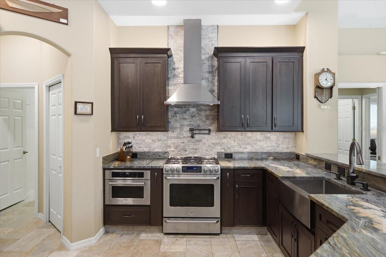 PINE CREST ESTATES - Residential